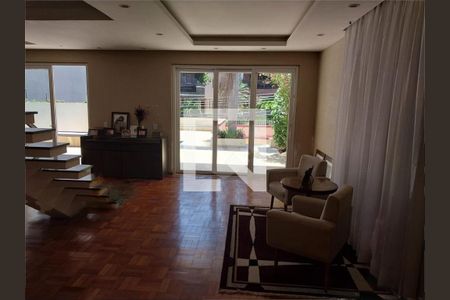 Casa à venda com 7 quartos, 450m² em Jardim Guanabara, Rio de Janeiro