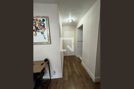 Corredor de apartamento à venda com 2 quartos, 50m² em Vila Mira, São Paulo