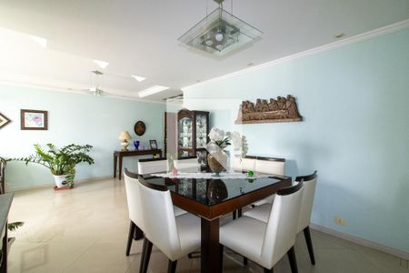 Sala de apartamento para alugar com 3 quartos, 175m² em Vila Itapura, Campinas