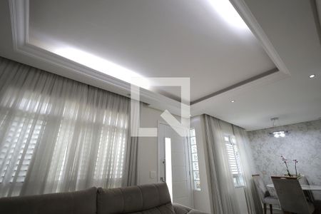 Sala de casa de condomínio à venda com 2 quartos, 88m² em Utinga, Santo André