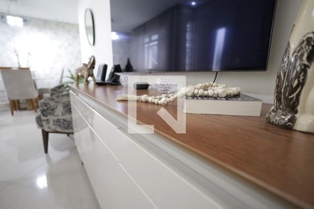 Sala de casa de condomínio à venda com 2 quartos, 88m² em Utinga, Santo André