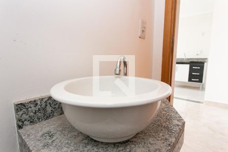 Lavabo de apartamento para alugar com 2 quartos, 60m² em Vila Aricanduva, São Paulo