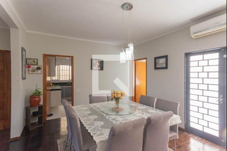 Sala de casa à venda com 4 quartos, 180m² em São Bernardo, Campinas