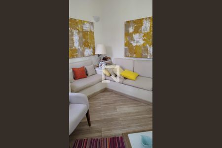 Casa para alugar com 4 quartos, 400m² em Granja Viana, Cotia