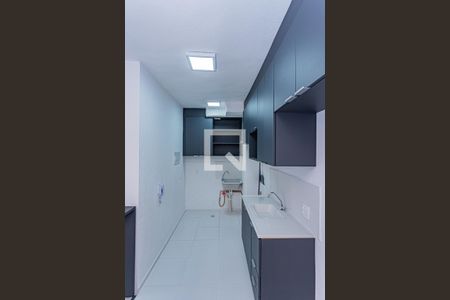 Sala, cozinha e área de serviço de apartamento para alugar com 2 quartos, 35m² em Jardim Pereira Leite, São Paulo