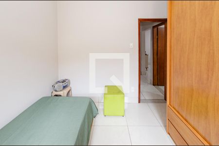 Quarto 2 de casa à venda com 3 quartos, 303m² em Caiçara-adelaide, Belo Horizonte