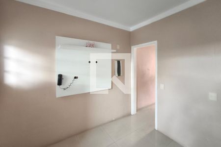 Sala de TV de casa de condomínio à venda com 2 quartos, 93m² em Vila Campos Sales, Campinas
