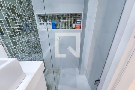 Banheiro Social de apartamento à venda com 3 quartos, 194m² em Jardim Botânico, Rio de Janeiro