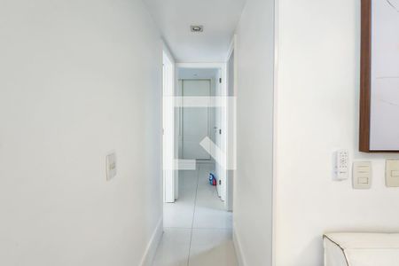 Corredor de apartamento à venda com 3 quartos, 194m² em Jardim Botânico, Rio de Janeiro
