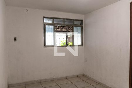 Suíte de casa para alugar com 3 quartos, 80m² em Nova Gameleira, Belo Horizonte