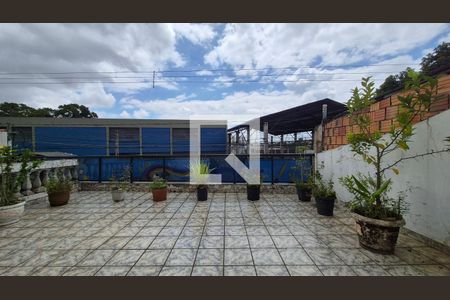 Área externa de casa à venda com 4 quartos, 209m² em Vila Homero Thon, Santo André