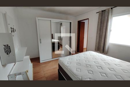 Quarto 1 de casa para alugar com 2 quartos, 100m² em Parque Cruzeiro do Sul, São Paulo