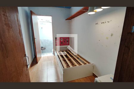 Quarto 2 de casa para alugar com 2 quartos, 100m² em Parque Cruzeiro do Sul, São Paulo