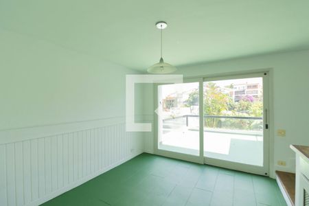 Casa para alugar com 5 quartos, 380m² em Jardim Sao Bento, São Paulo