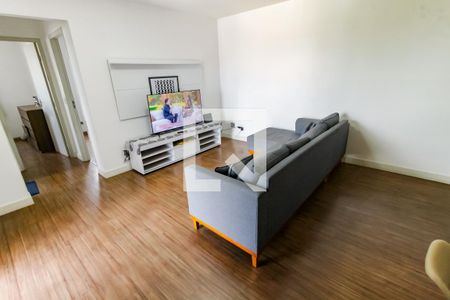 Sala de apartamento para alugar com 2 quartos, 68m² em Vila Sonia do Taboao, Taboão da Serra