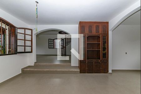 Sala 2 de casa para alugar com 5 quartos, 525m² em Palmeiras , Belo Horizonte