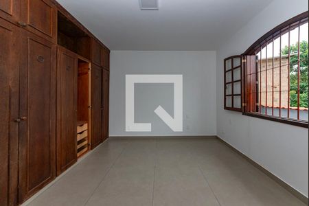 Quarto 3 de casa para alugar com 5 quartos, 525m² em Palmeiras , Belo Horizonte