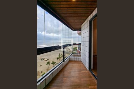 Sacada de apartamento para alugar com 3 quartos, 120m² em Guilhermina, Praia Grande
