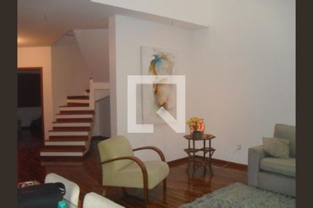 Casa à venda com 3 quartos, 385m² em Jardim Colombo, São Paulo