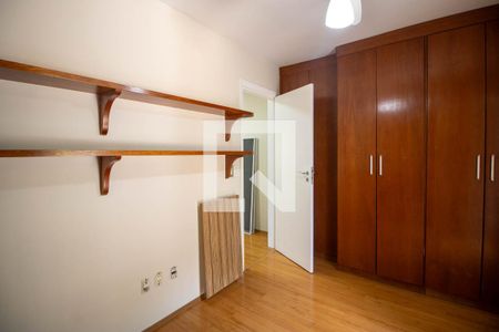 Quarto 1 de casa para alugar com 3 quartos, 172m² em Super Quadra Morumbi, São Paulo