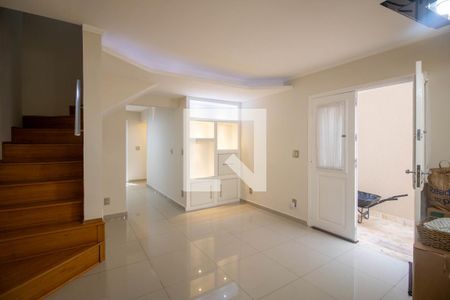 Sala de casa para alugar com 3 quartos, 172m² em Super Quadra Morumbi, São Paulo