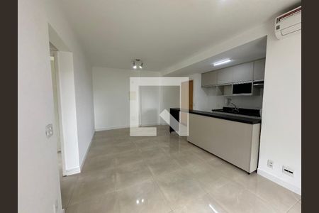 Sala de apartamento para alugar com 2 quartos, 70m² em Melville Empresarial Ii, Barueri