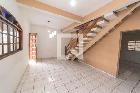 Sala de casa para alugar com 5 quartos, 200m² em Vila Rio Branco, São Paulo