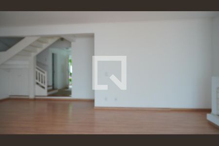 Sala de casa de condomínio para alugar com 4 quartos, 200m² em Pedra Redonda, Porto Alegre