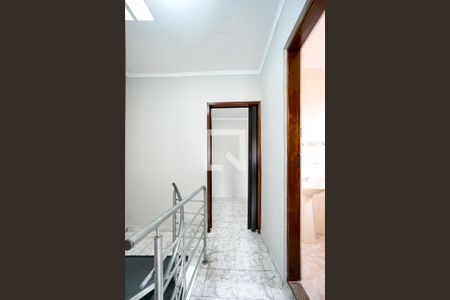 Hall da escada de casa para alugar com 2 quartos, 75m² em Vila Matilde, São Paulo