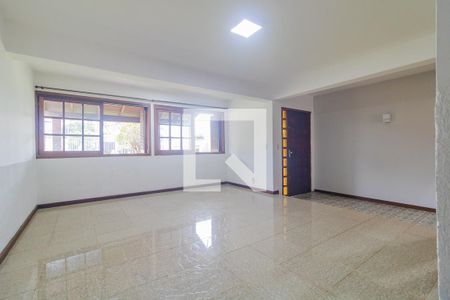 Casa para alugar com 4 quartos, 334m² em Guarujá, Porto Alegre