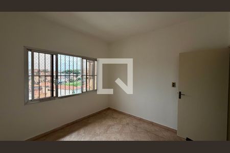 Casa à venda com 5 quartos, 130m² em Jardim Ivana, São Paulo