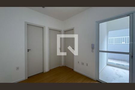 sala e cozinha de apartamento para alugar com 2 quartos, 39m² em Santo Amaro, São Paulo