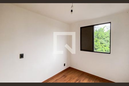 Quarto 1 de apartamento para alugar com 2 quartos, 48m² em Vila Silvia, São Paulo