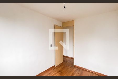 Quarto 2 de apartamento para alugar com 2 quartos, 48m² em Vila Silvia, São Paulo