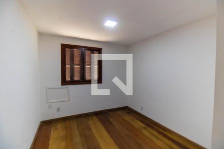 Quarto 1 de casa para alugar com 4 quartos, 230m² em Maravista, Niterói