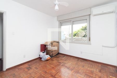 Quarto 1 de apartamento para alugar com 3 quartos, 80m² em Santo Antônio, Porto Alegre