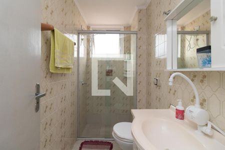 Banheiro de apartamento para alugar com 3 quartos, 80m² em Santo Antônio, Porto Alegre