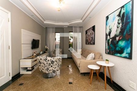 Sala de casa para alugar com 3 quartos, 250m² em Jardim Textil, São Paulo