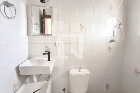 Banheiro Suíte de casa para alugar com 3 quartos, 160m² em Jardim dos Oliveiras, Campinas