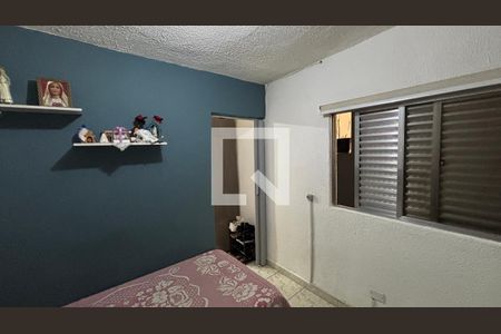 Quarto 1 de casa para alugar com 2 quartos, 60m² em Jardim do Estádio, Santo André