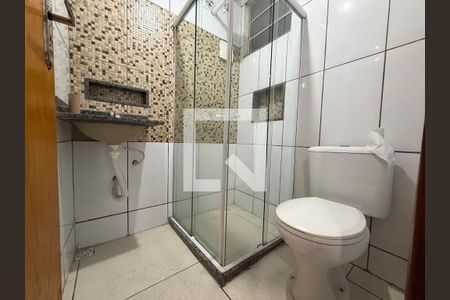 Banheiro de kitnet/studio para alugar com 1 quarto, 40m² em Recreio, Rio de Janeiro
