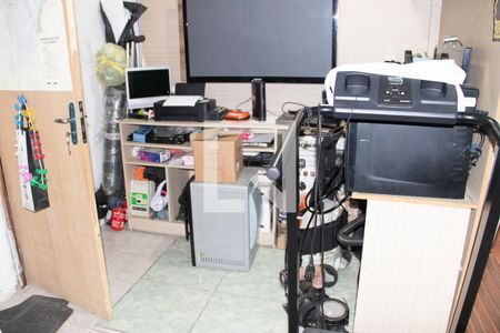 Quarto 1 de casa para alugar com 2 quartos, 80m² em Boqueirão, Curitiba