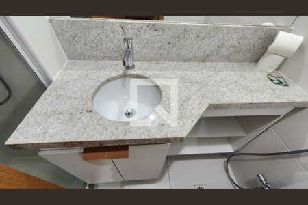 Banheiro de kitnet/studio para alugar com 1 quarto, 25m² em Amaralina, Salvador