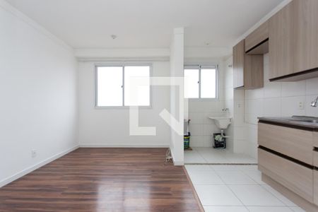 Sala de apartamento para alugar com 2 quartos, 41m² em Itaquera, São Paulo