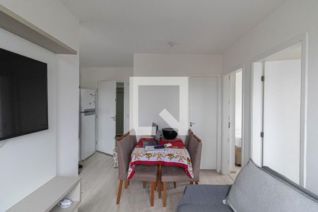 Sala/Cozinha/Área de Serviço de apartamento para alugar com 2 quartos, 35m² em Vila Ré, São Paulo