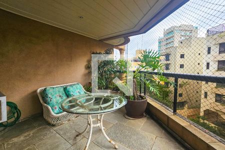 varanda de apartamento para alugar com 3 quartos, 180m² em Balneario Guarujá, Guarujá