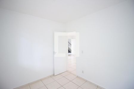 Quarto 2 de apartamento para alugar com 2 quartos, 44m² em Cabral, Contagem