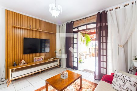 Sala de casa à venda com 4 quartos, 232m² em Santo Antônio, Osasco