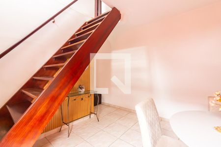 Sala de Estar de casa à venda com 4 quartos, 232m² em Santo Antônio, Osasco