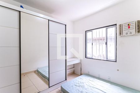 Quarto de casa para alugar com 1 quarto, 25m² em Inhaúma, Rio de Janeiro